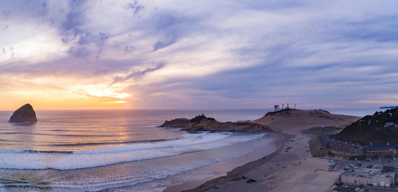 | Headlands Coastal Lodge & Spa