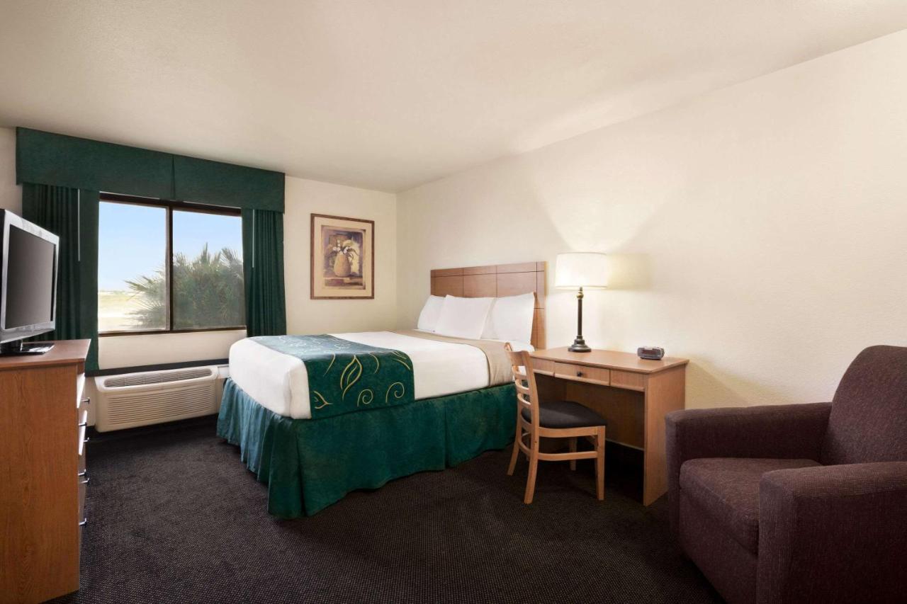 Deluxe Double Room - Mobility Access/Non-Smoking at Travelodge by Wyndham Pecos