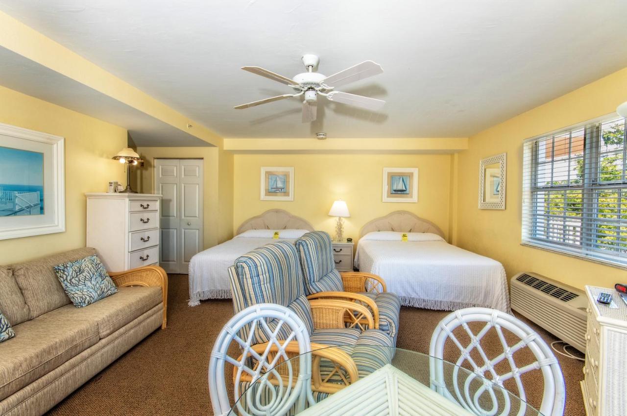 Deluxe Double Studio at Edison Beach House