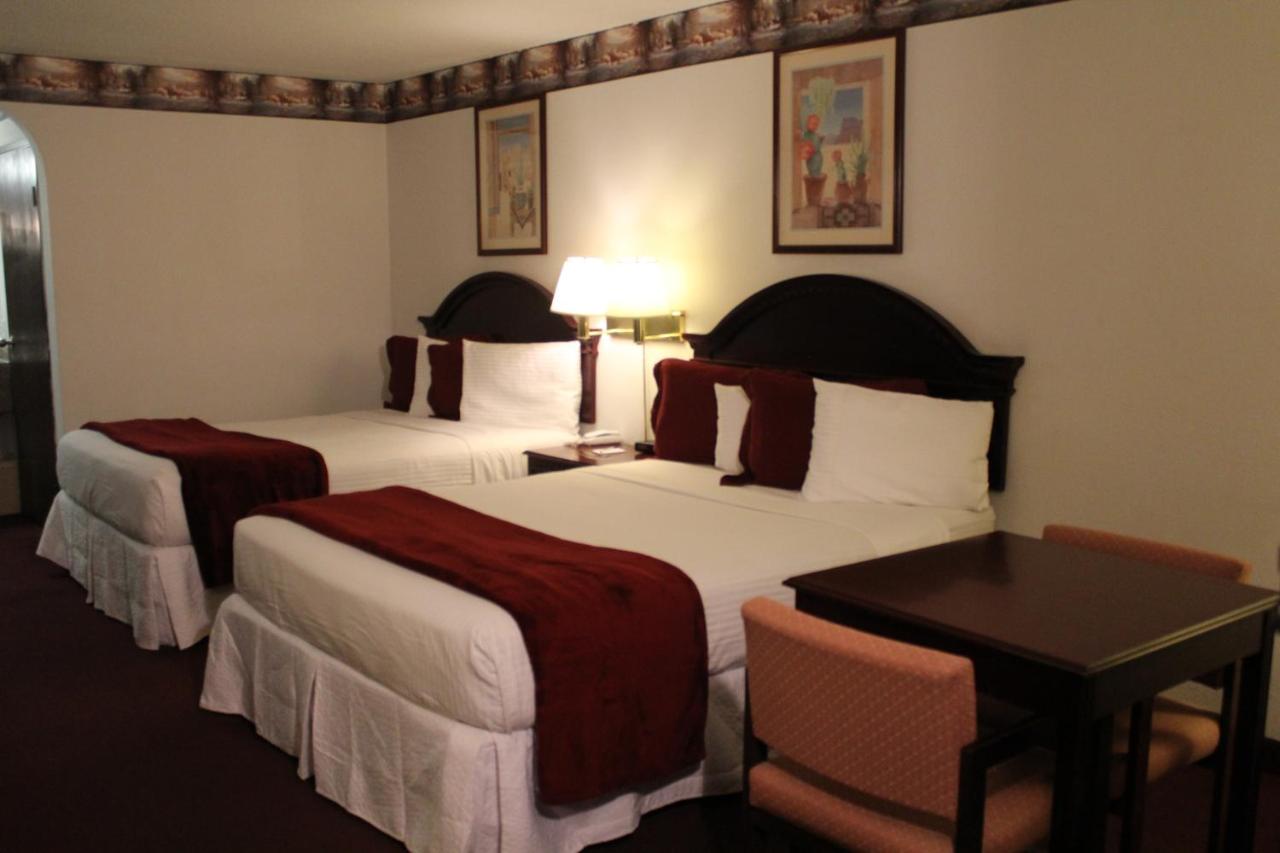 | Dodge House Hotel