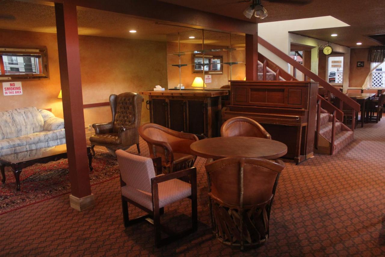 | Dodge House Hotel
