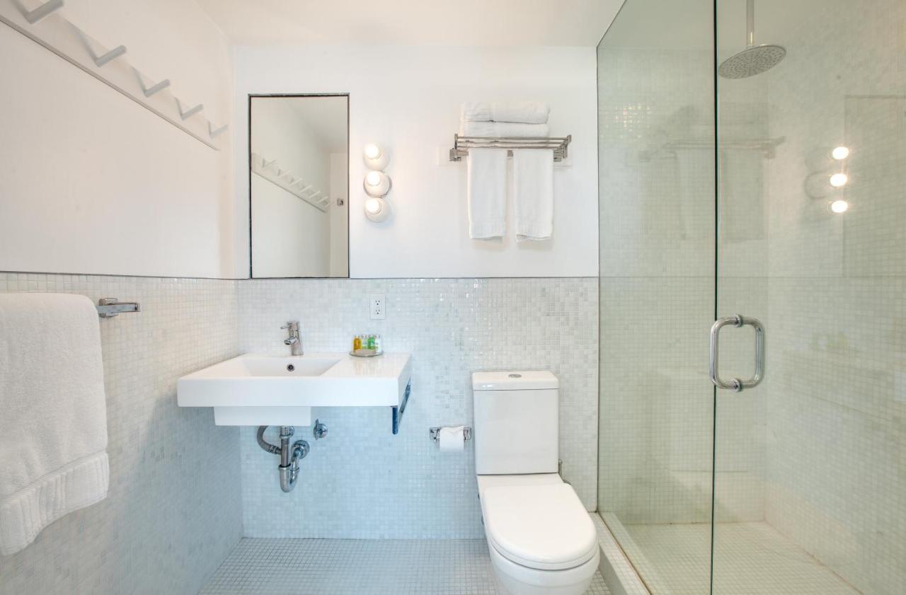 | Venice Breeze Suites