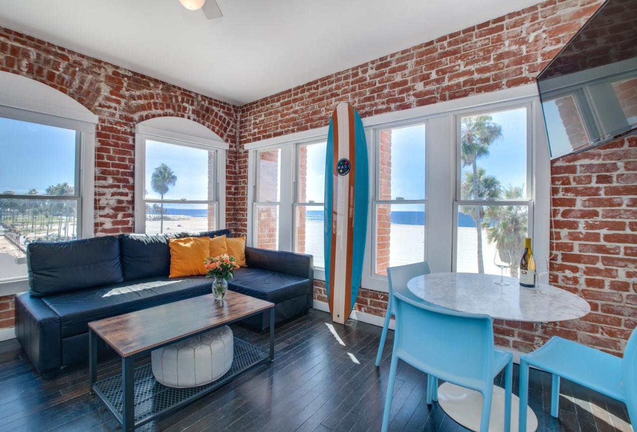 | Venice Breeze Suites