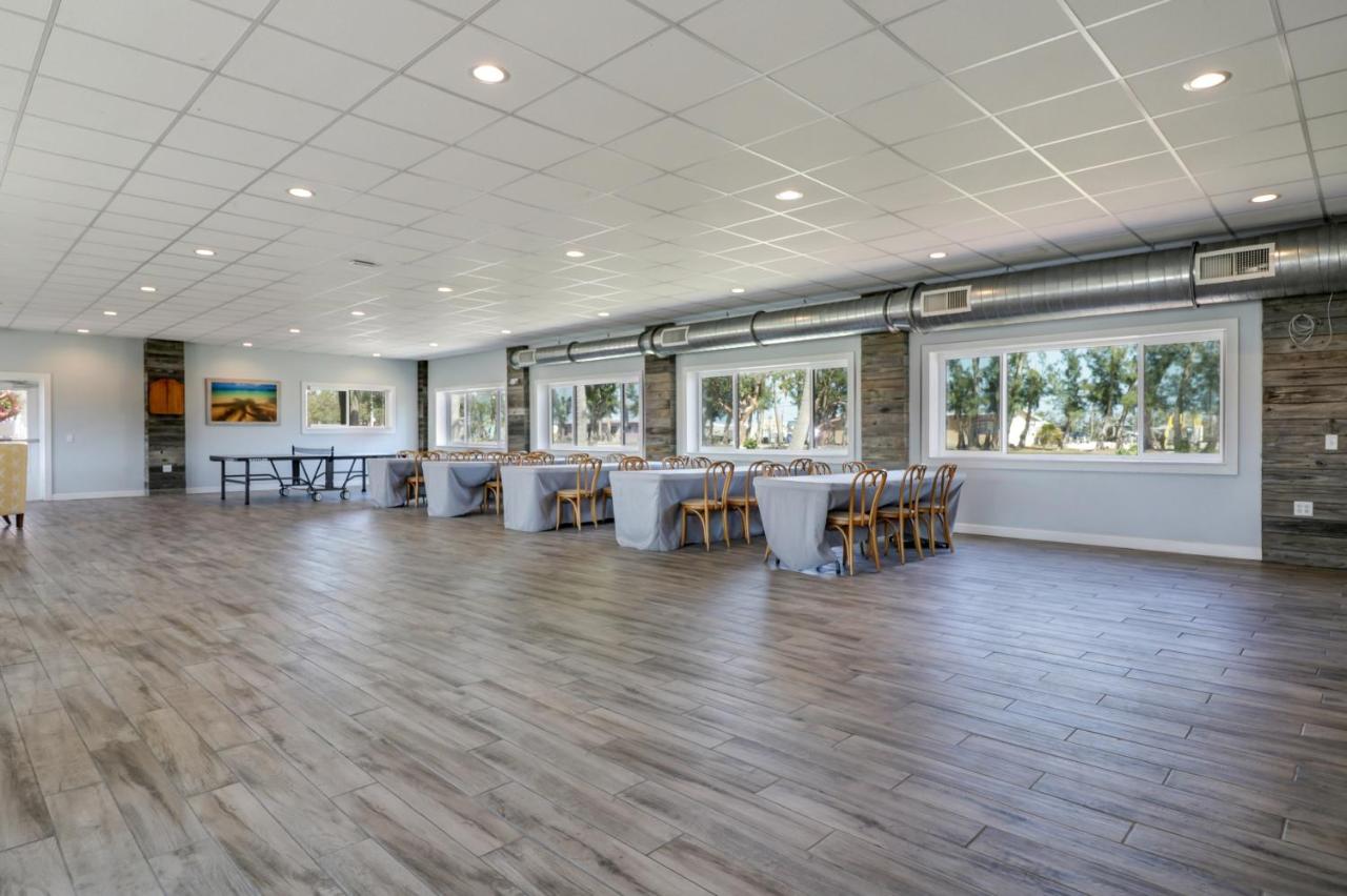 | Fiesta Key RV Resort Premium Room 3