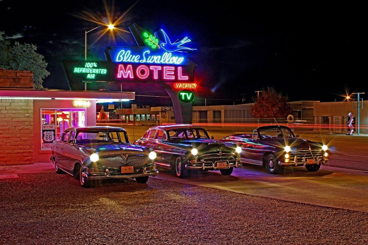  | Blue Swallow Motel