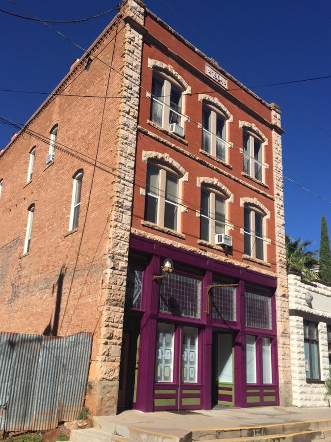 | Bisbee Brownstone Suites