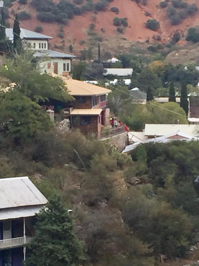| Bisbee Brownstone Suites