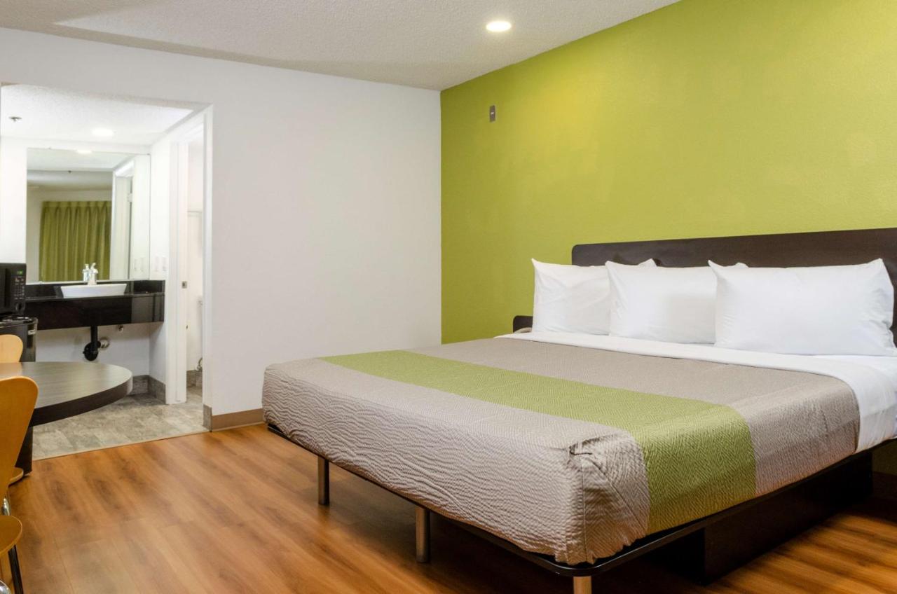 | Studio 6-Fresno, CA - Extended Stay
