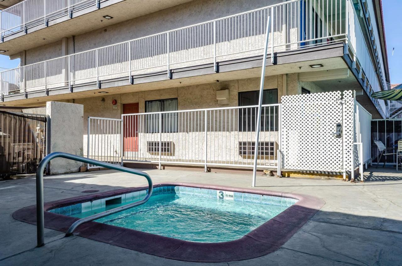 | Studio 6-Fresno, CA - Extended Stay