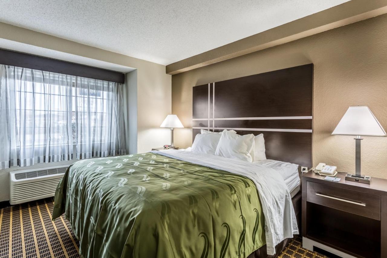 King Suite at Quality Inn & Suites El Paso I-10