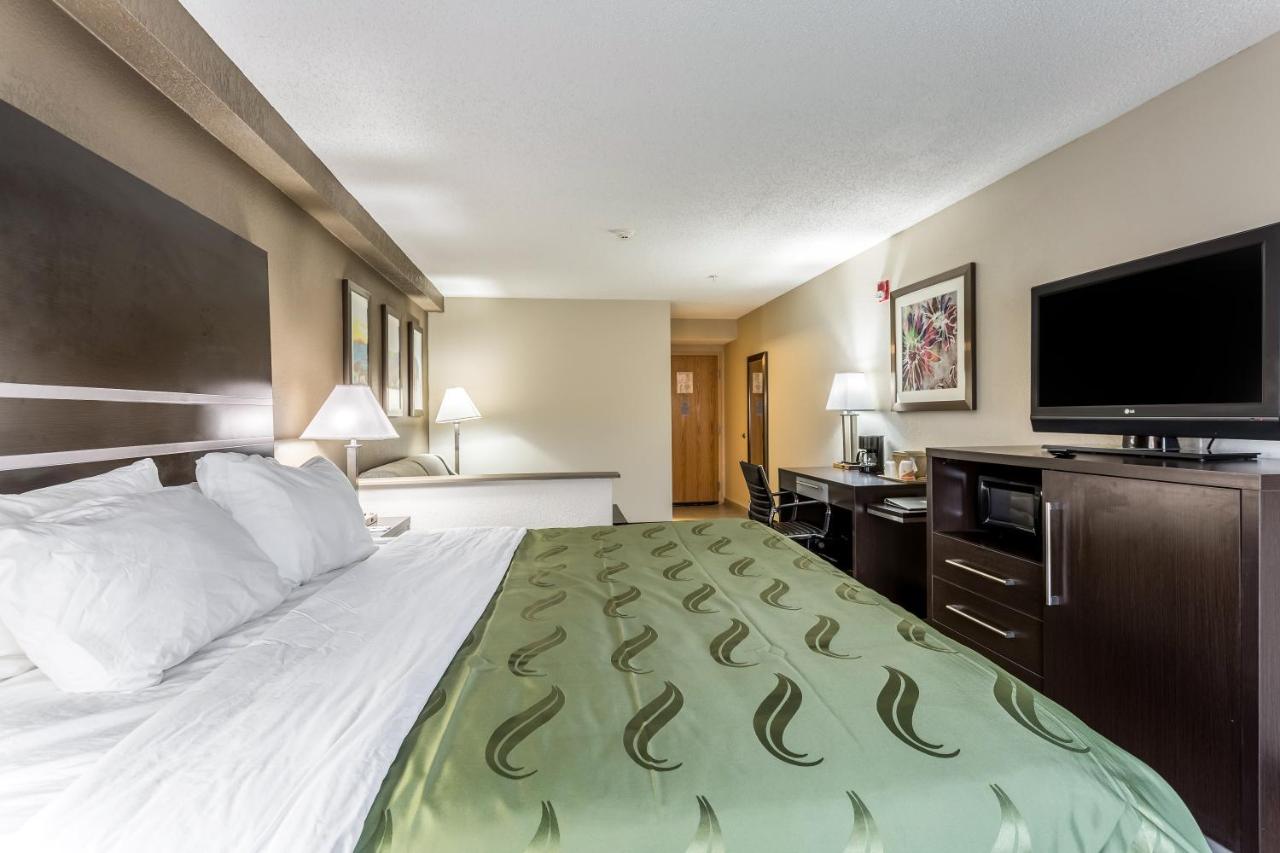 King Suite at Quality Inn & Suites El Paso I-10