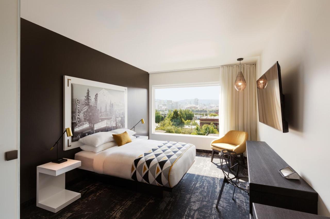 The X - Queen Room City View at Jupiter NEXT