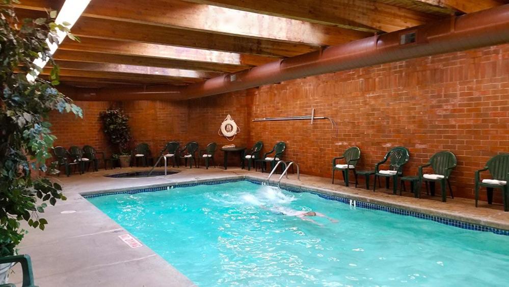 | Century Hotel