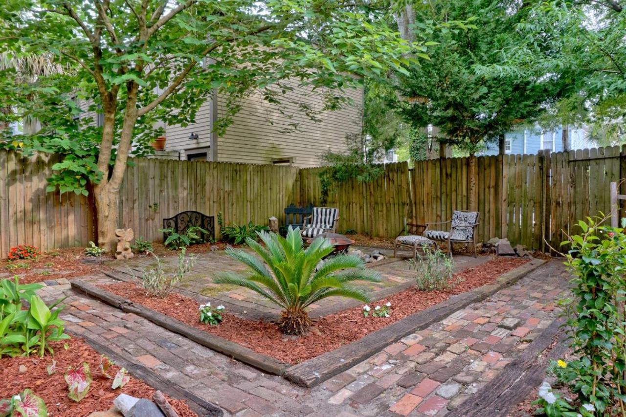  | Beautiful 6 Bed, 5 Bath Historic Savannah Home