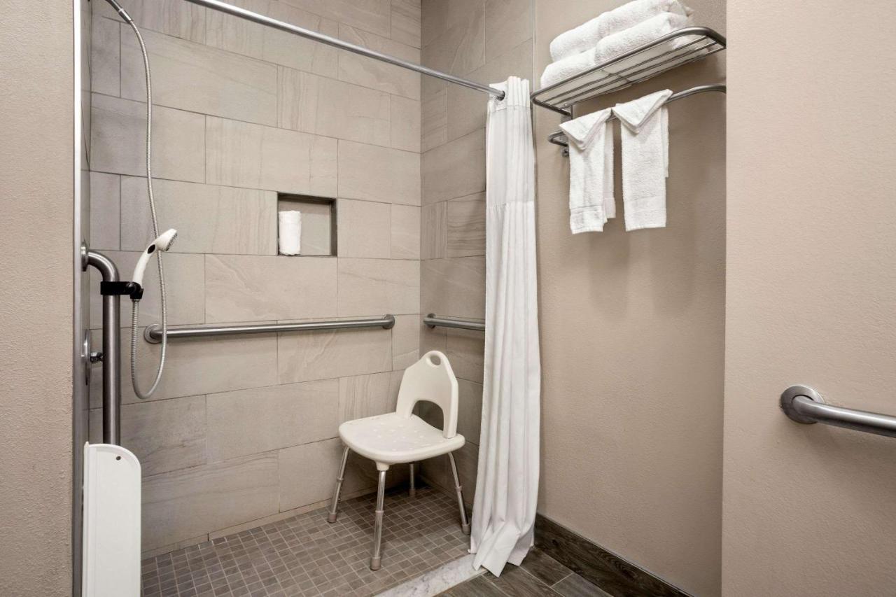 King Room - Disability Access/Non-Smoking at Days Inn & Suites by Wyndham Murfreesboro