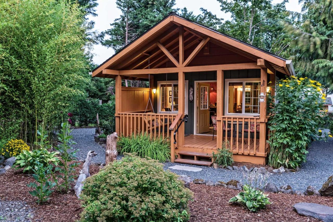 | Carson Ridge Luxury Cabins