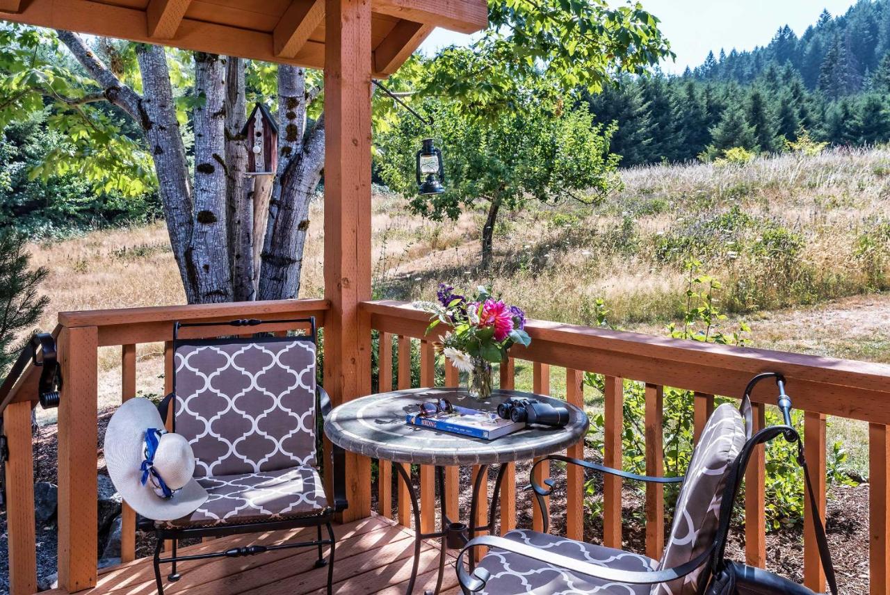  | Carson Ridge Luxury Cabins