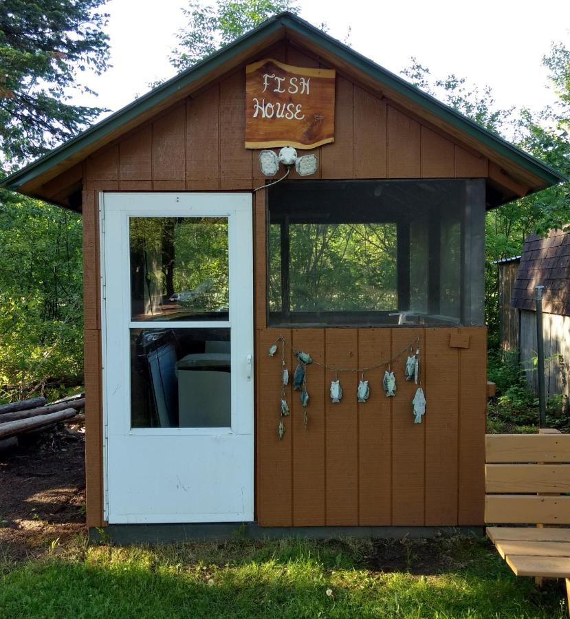 | Curriers Lakeview Lodge
