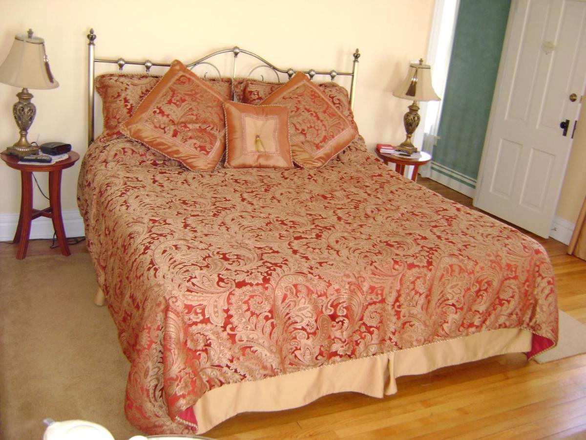  | Four Creeks Bed&Breakfast