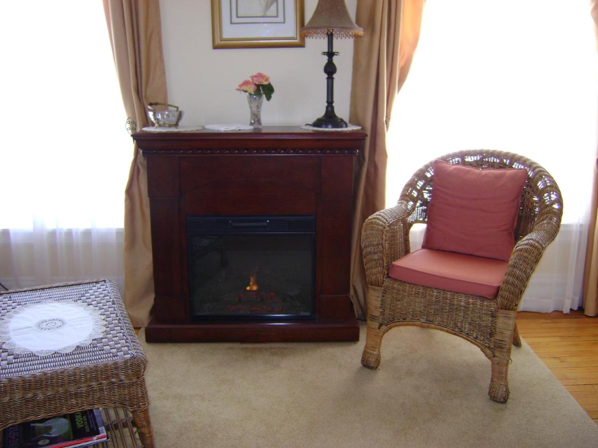 | Four Creeks Bed&Breakfast