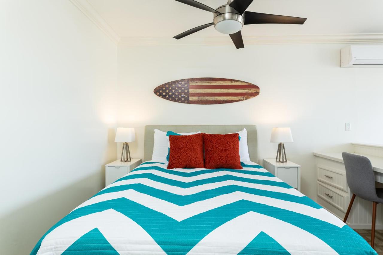 | The Sea View Inn At The Beach