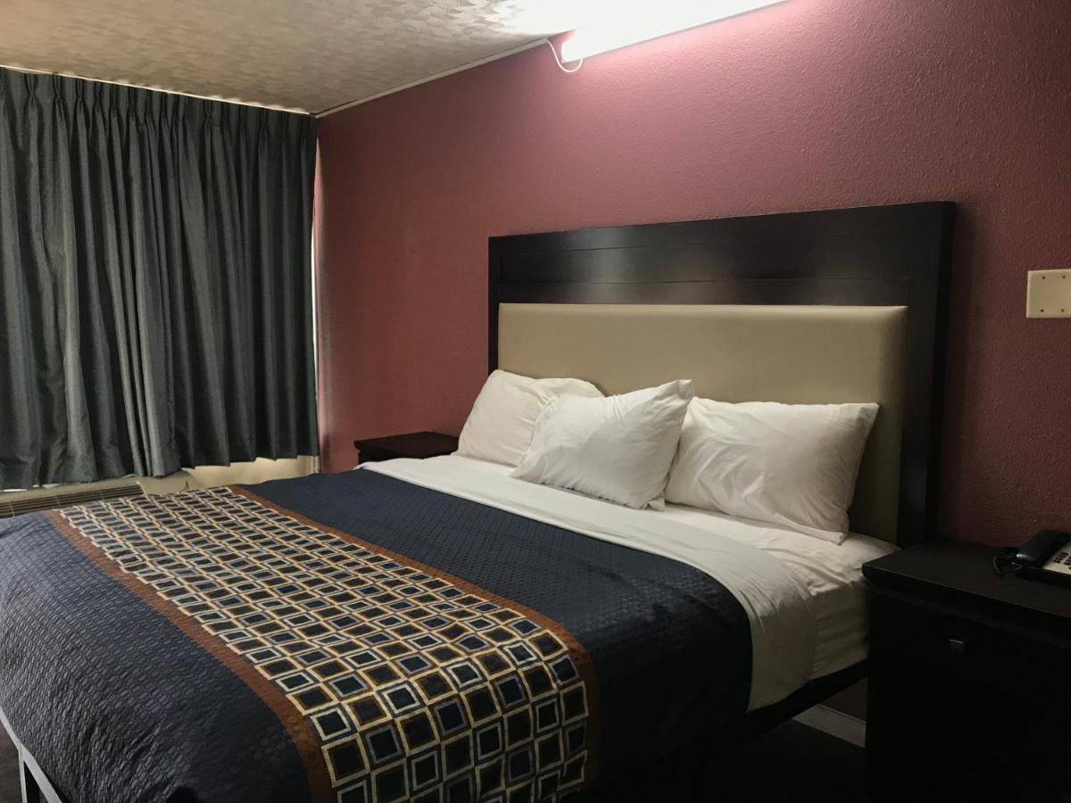| Express Inn
