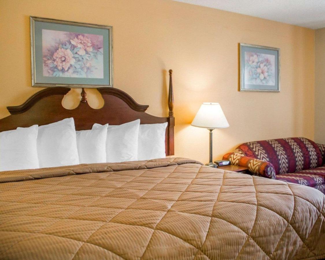 King Room - Non-Smoking at Quality Inn Broken Arrow - Tulsa