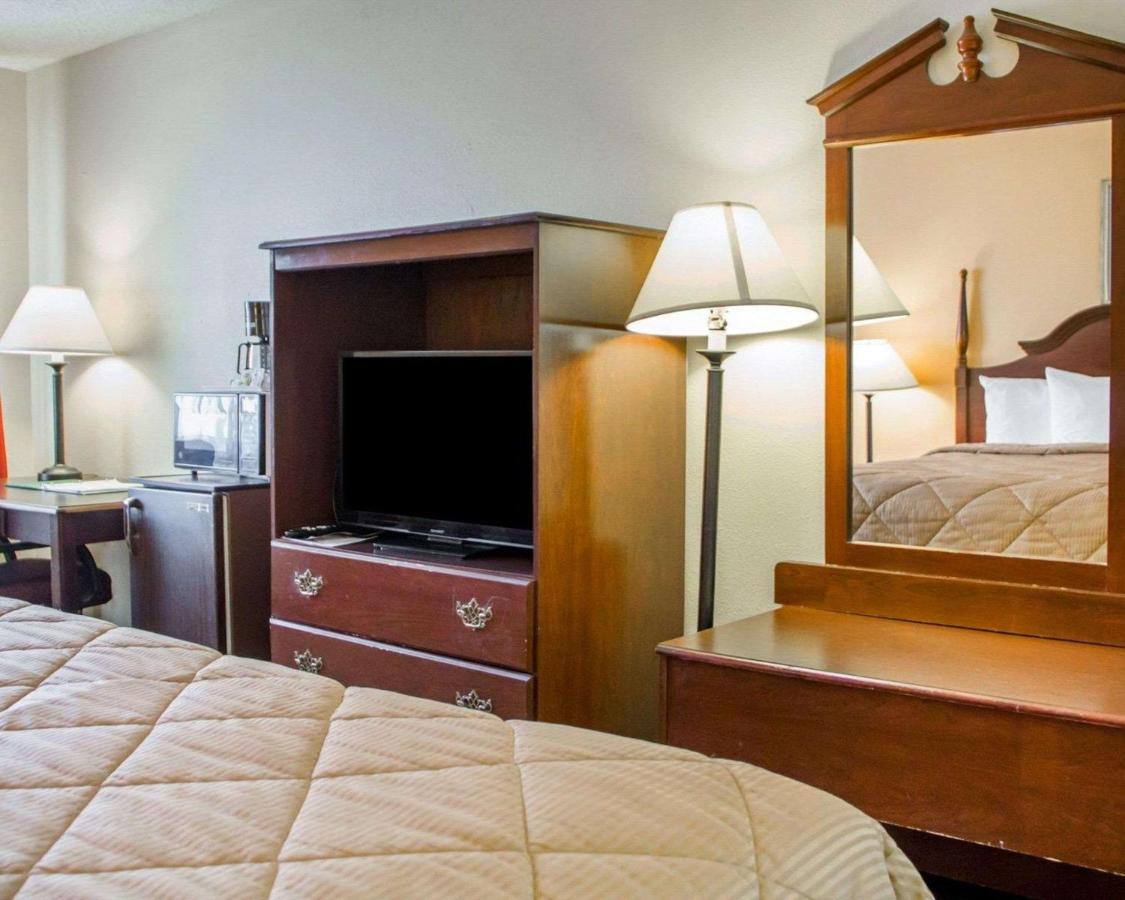 King Room - Non-Smoking at Quality Inn Broken Arrow - Tulsa