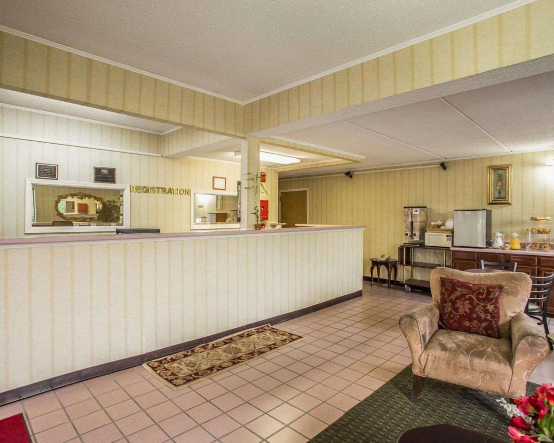 | Econo Lodge Inn & Suites Lugoff