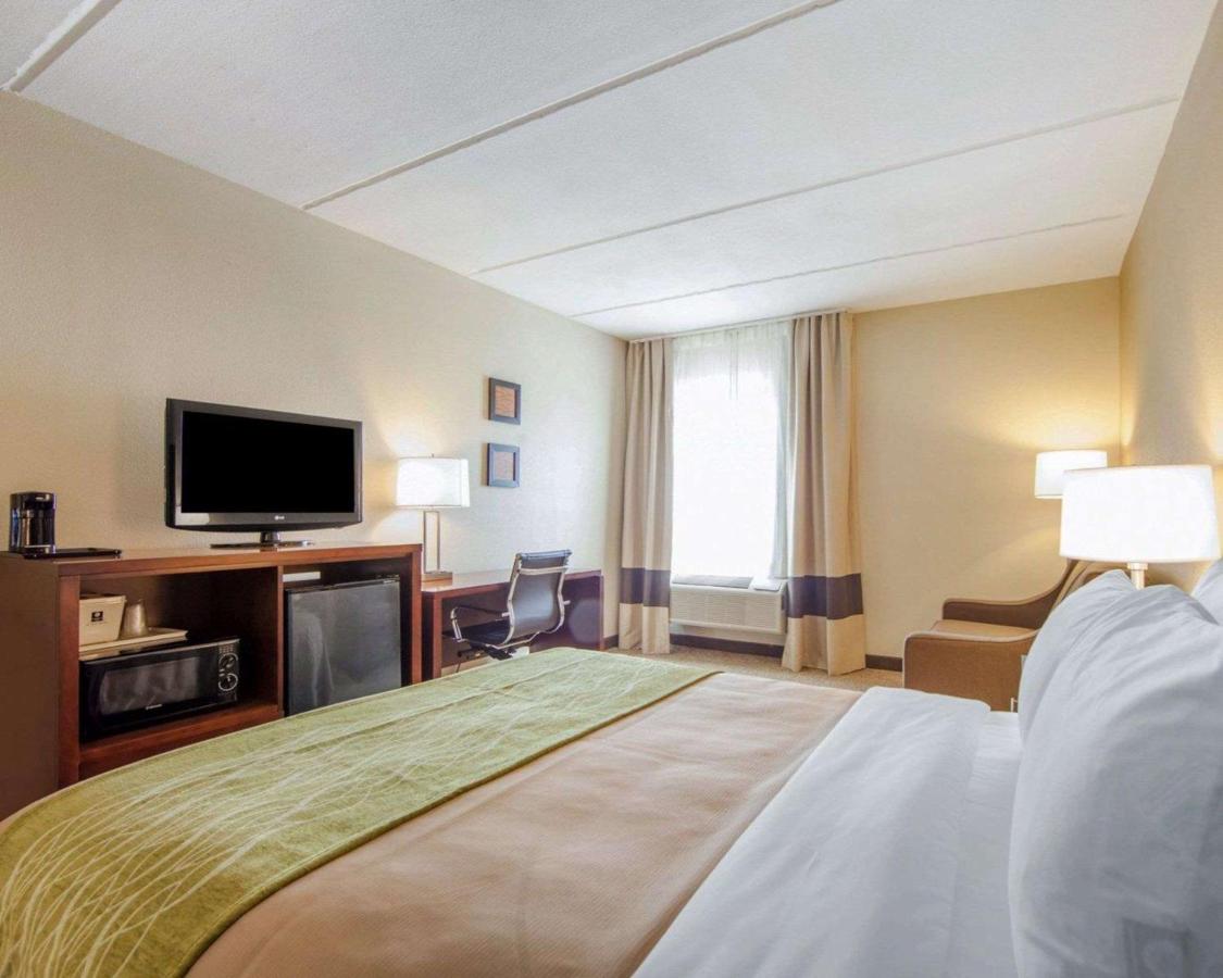 | Comfort Inn at Royal Blue