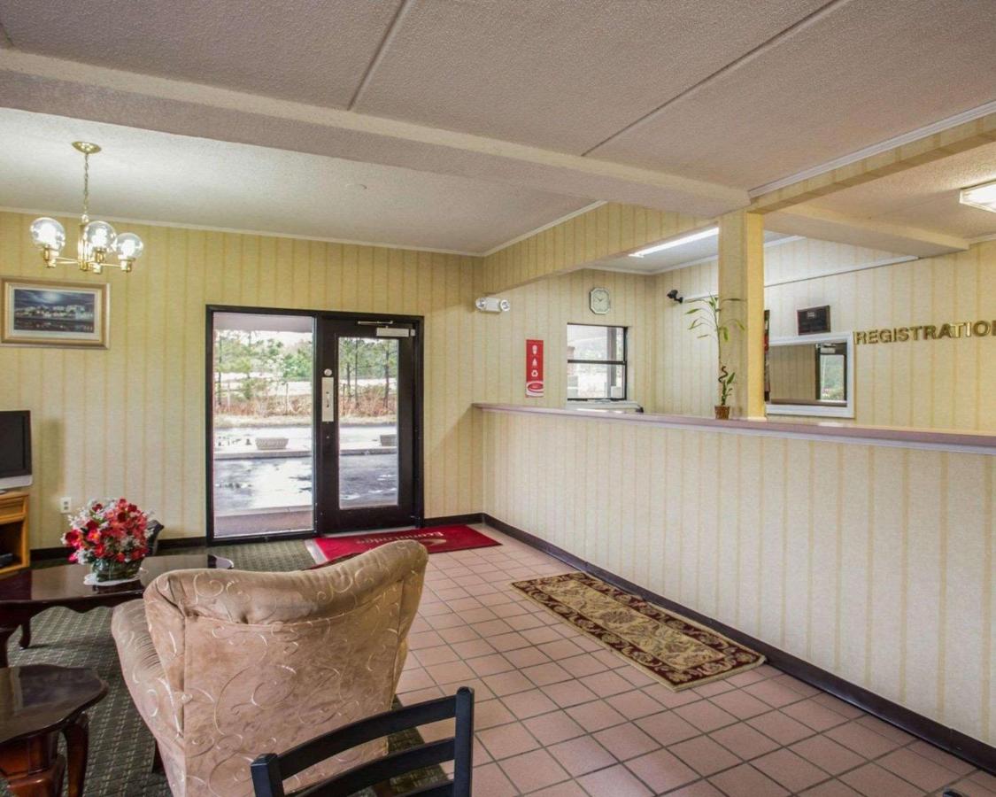 | Econo Lodge Inn & Suites Lugoff