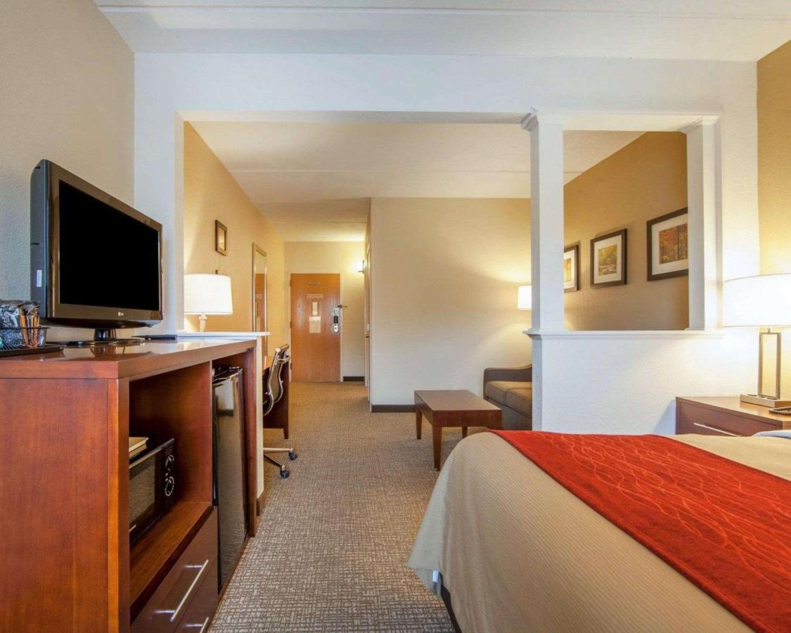 | Comfort Inn at Royal Blue