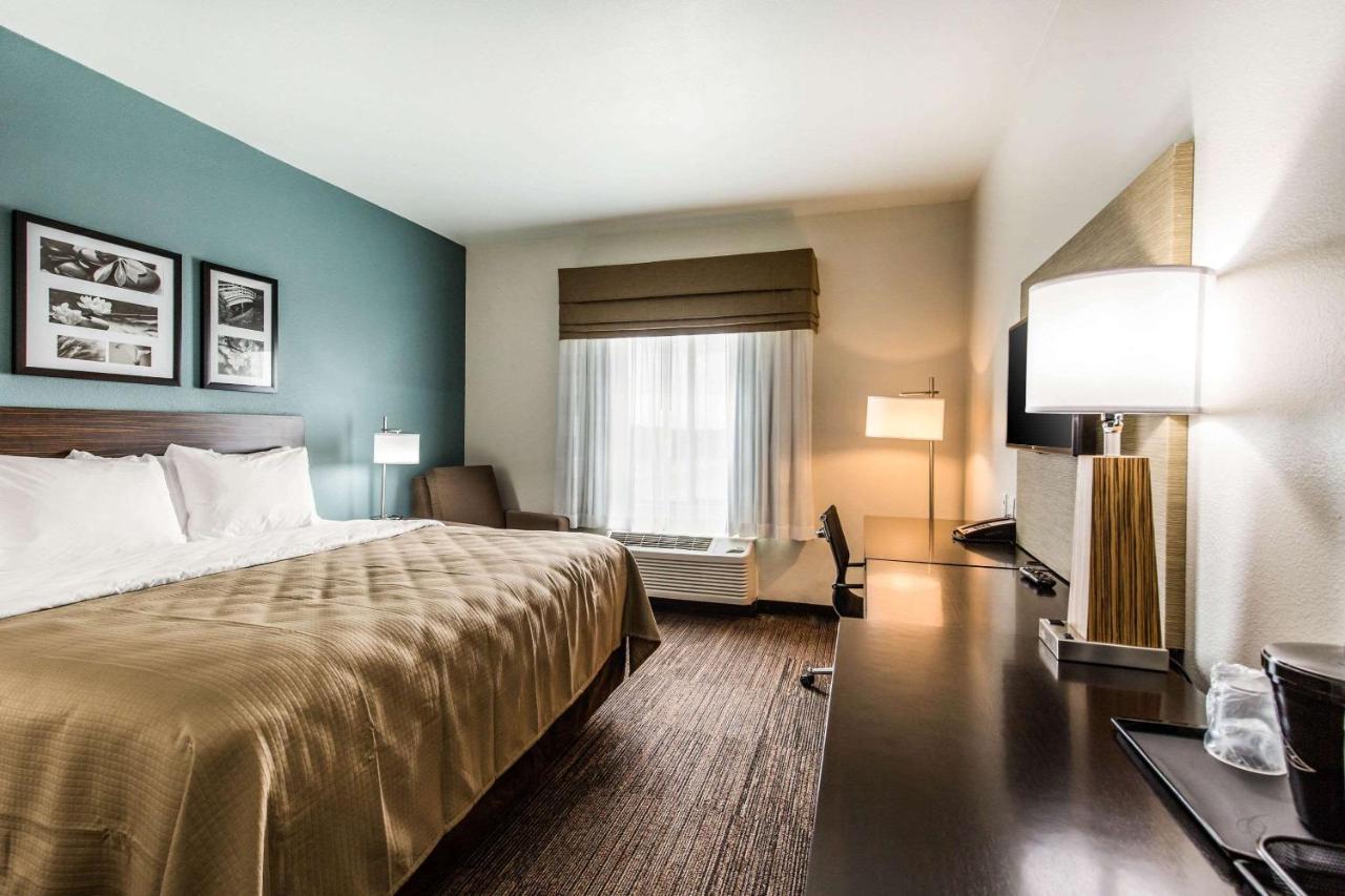 | Sleep Inn & Suites - Bryan