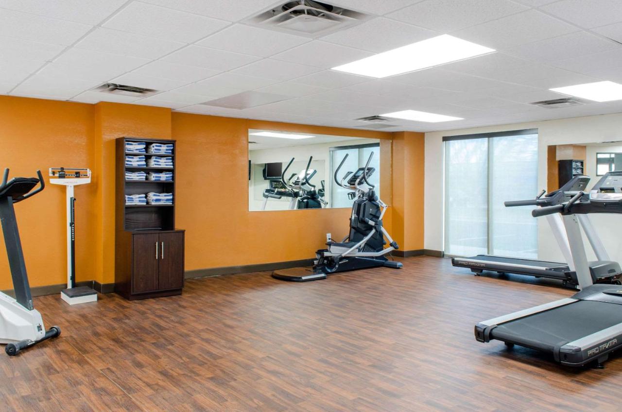 | Comfort Inn & Suites