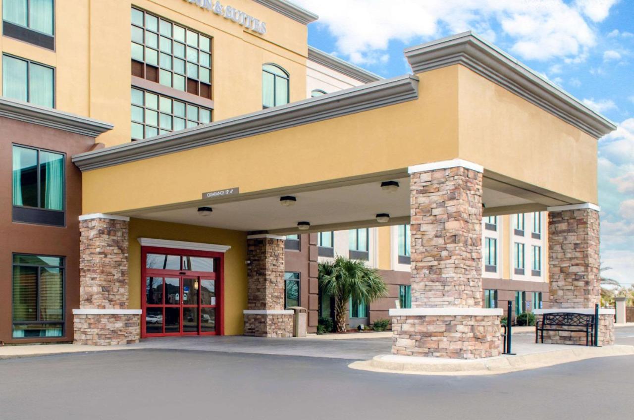 | Comfort Inn & Suites