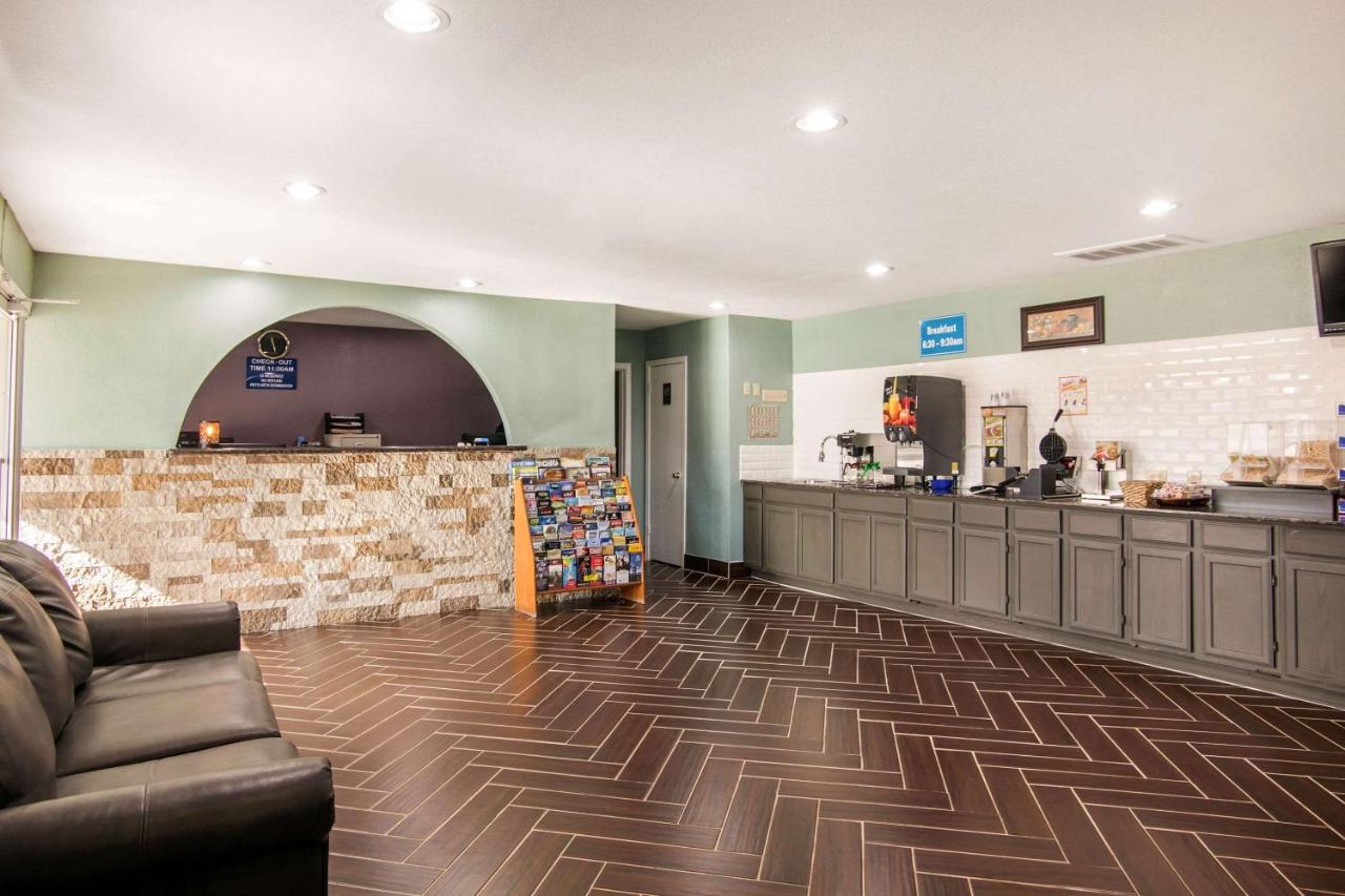 | Rodeway Inn - Pauls Valley