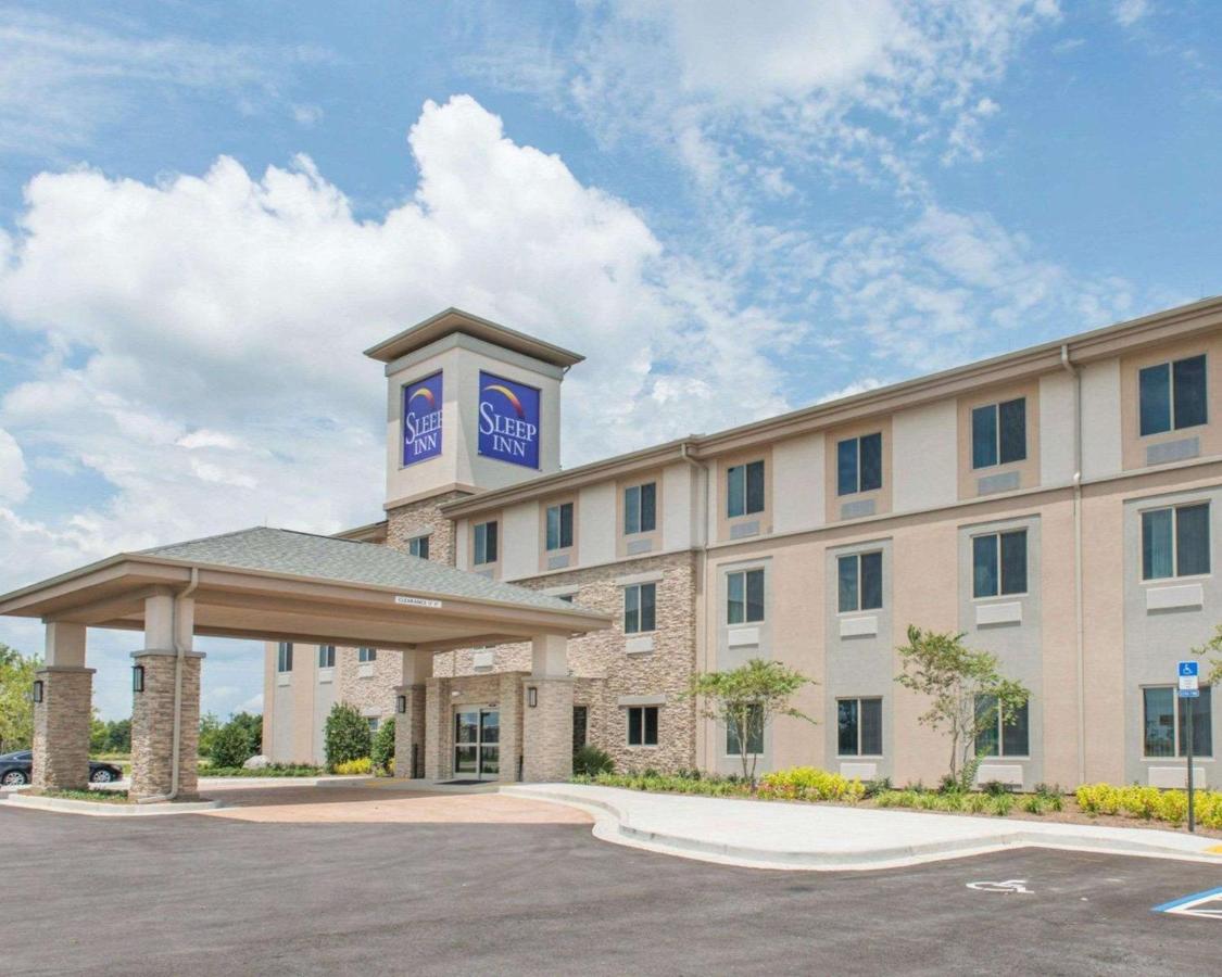 | Sleep Inn & Suites Defuniak Springs