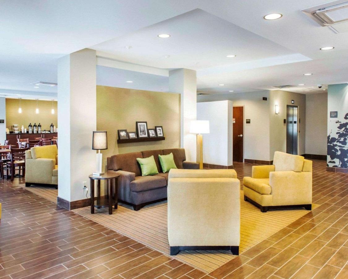 | Sleep Inn & Suites Defuniak Springs