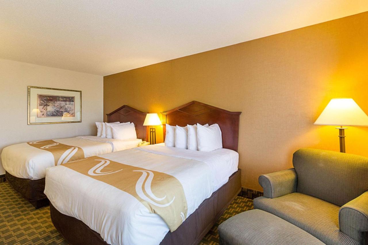  | Quality Inn Fairmont