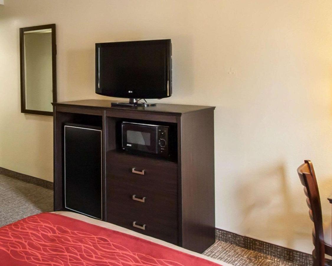 | Quality Inn Hayti North