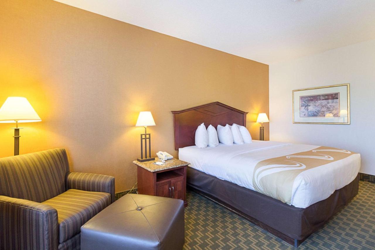  | Quality Inn Fairmont