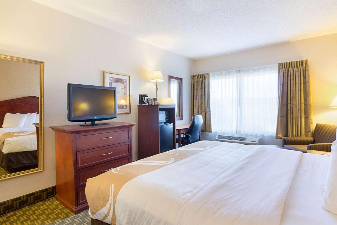  | Quality Inn Fairmont