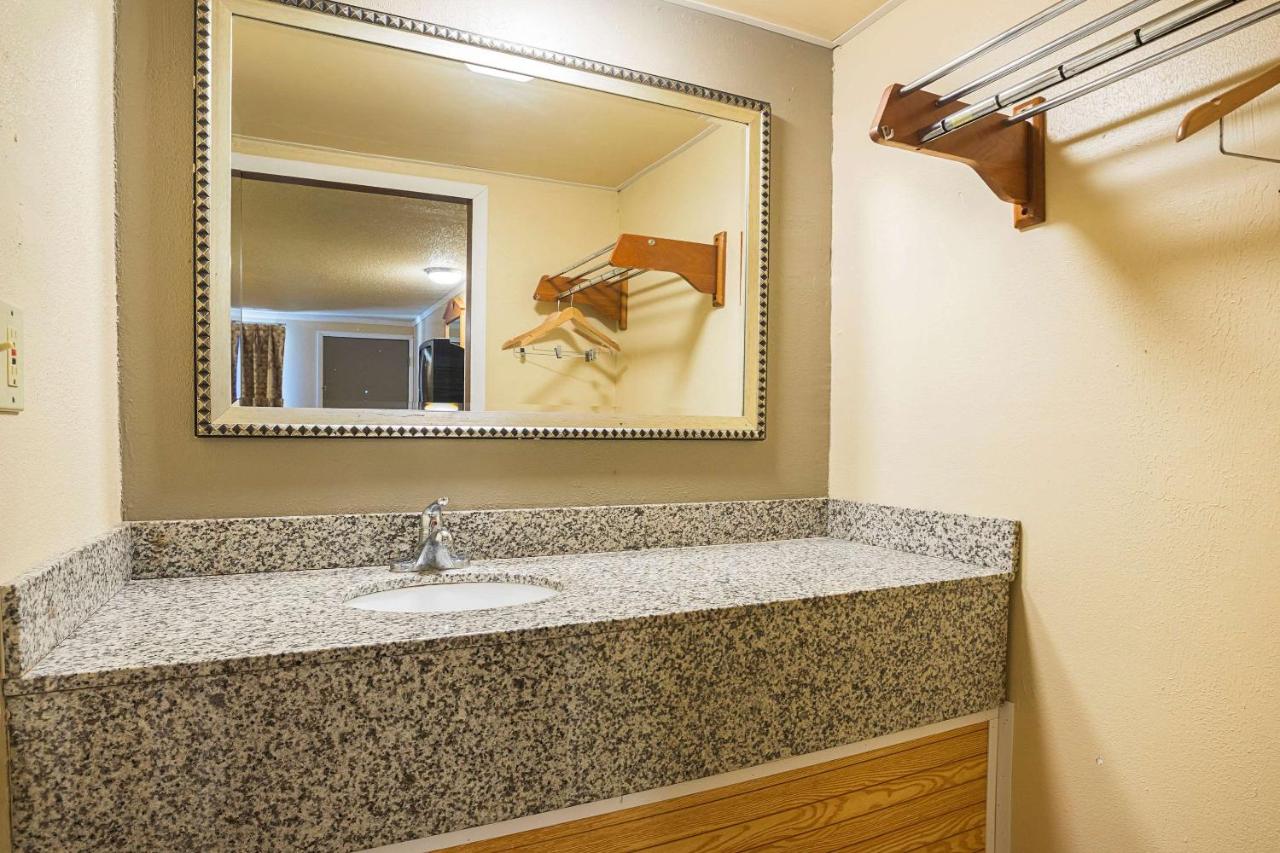  | FairBridge Inn Express Battle Creek