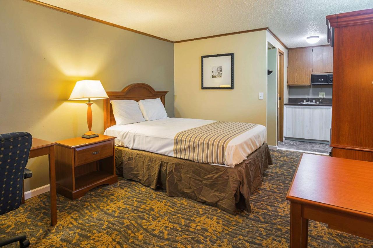  | FairBridge Inn Express Battle Creek