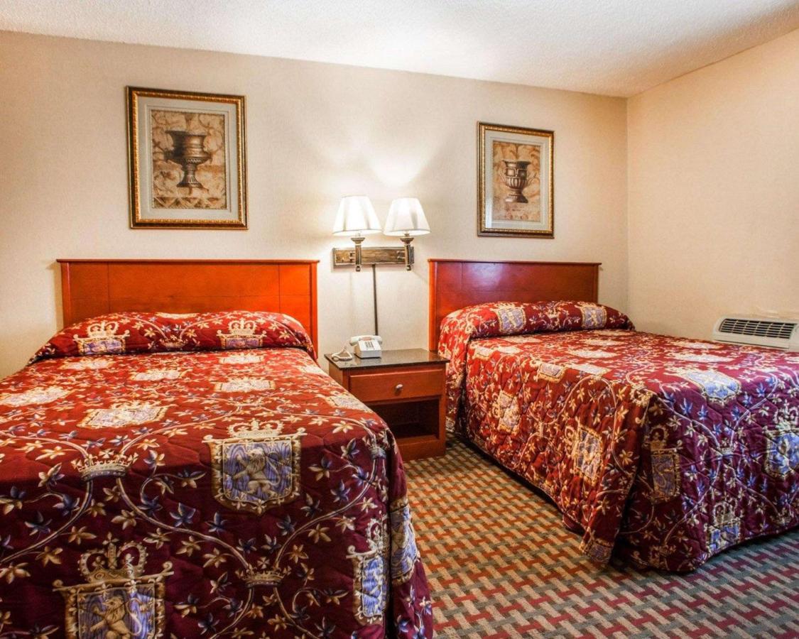 | Rodeway Inn Paterson New Jersey