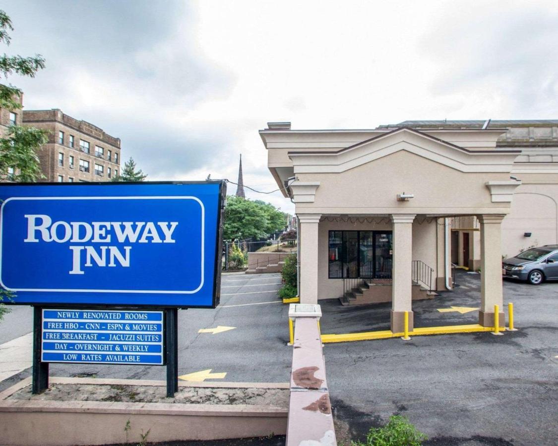 | Rodeway Inn Paterson New Jersey