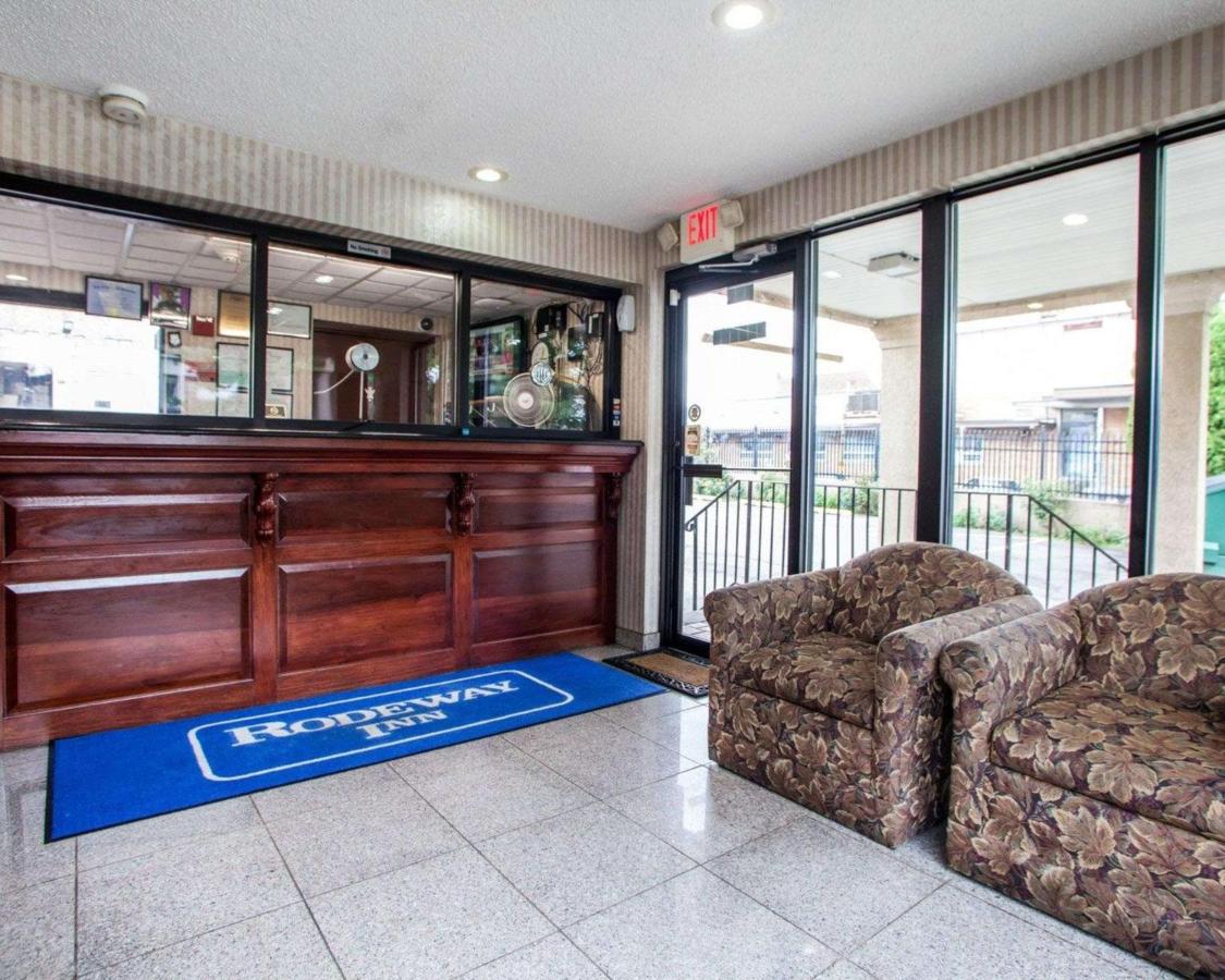 | Rodeway Inn Paterson New Jersey