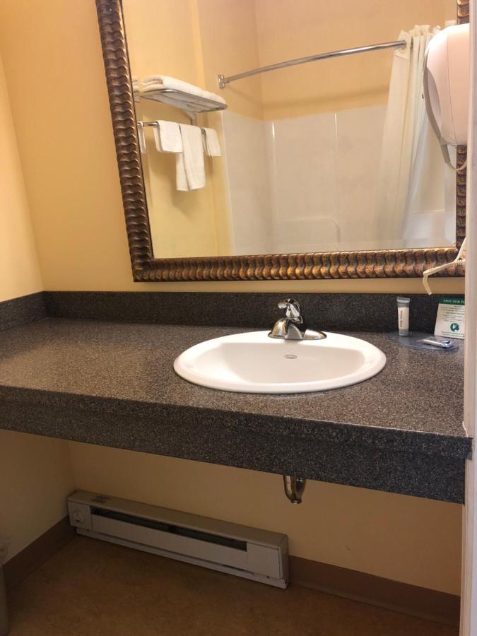 | Budget Inn Williamsport