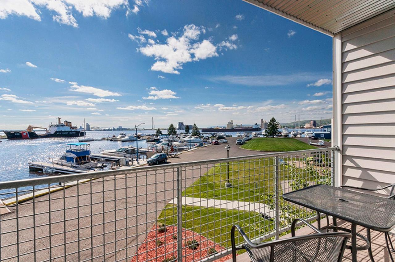 Double Queen Harbor View at Park Point Marina Inn