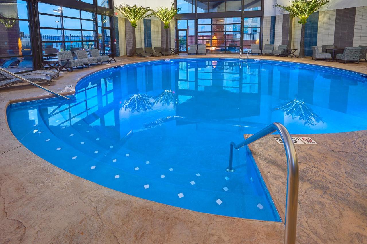 | LivINN Hotel Cincinnati North/ Sharonville